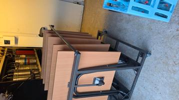 Inklapbare tafels verschillende maten beschikbaar voor biedingen