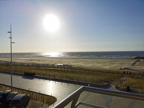 Uitwaaien in Westende mooi zicht op zee-dijk, Pasen van 9/04, Vacances, Maisons de vacances | Belgique, Anvers et Flandres, Appartement
