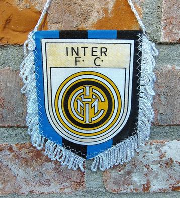 Inter Milan Milaan Internazionale 1980s erg zeldzaam vaantje beschikbaar voor biedingen