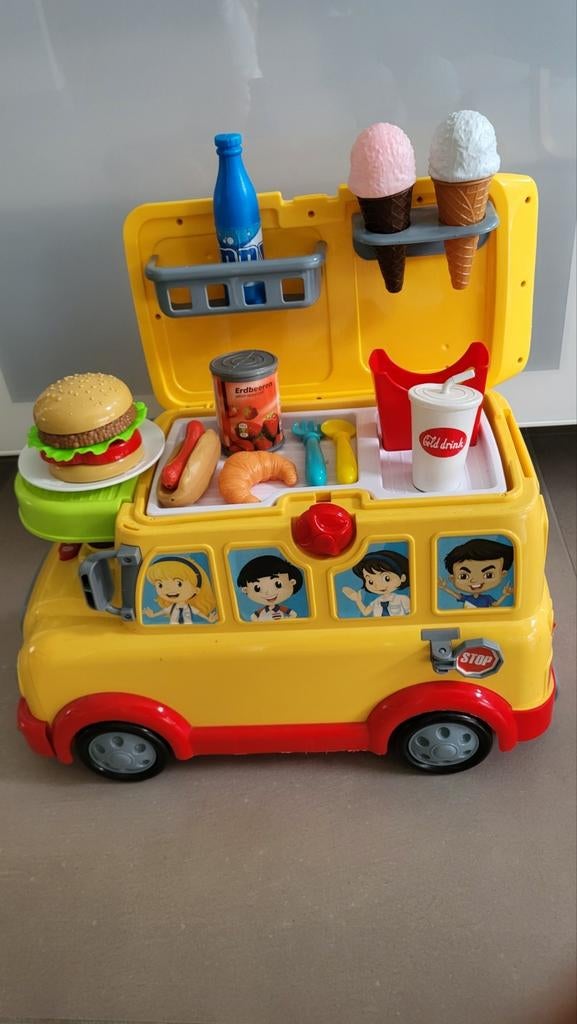 Speelgoed auto met eetset en opbergvak, Kinderen en Baby's, Ophalen of Verzenden, Zo goed als nieuw