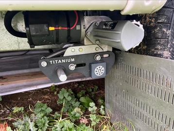 Caravan mover beschikbaar voor biedingen