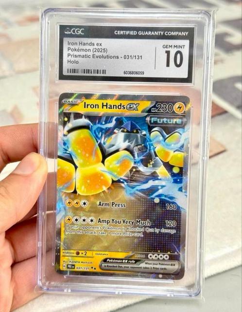 Iron Hands ex Pokemon 2025 Prismatic Evolutions CGC-10 Holo, Hobby en Vrije tijd, Verzamelkaartspellen | Pokémon, Nieuw, Losse kaart