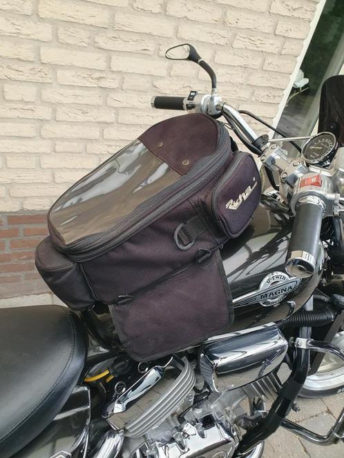 motortank tas met magneet bevestiging Bieden, Motoren, Accessoires | Koffers en Tassen, Zo goed als nieuw, Ophalen of Verzenden