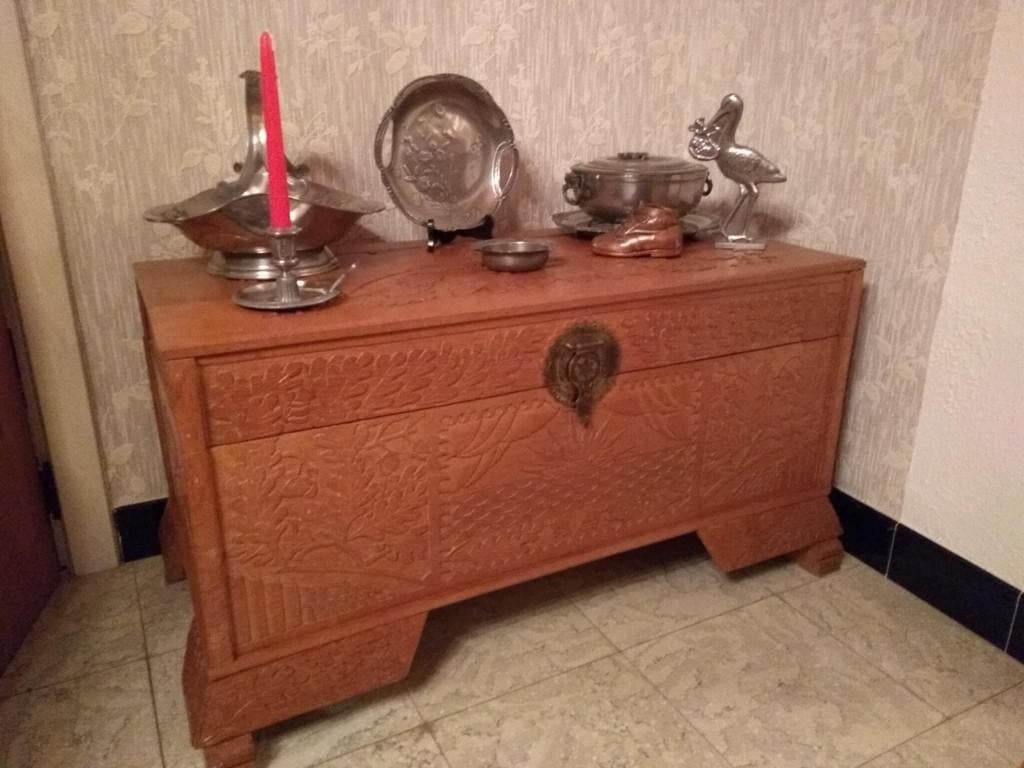 vieux coffre, Antiquités & Art, Antiquités | Meubles | Armoires, Enlèvement