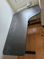 Zwarte hoekbureau in hoogte vetstelbaar, Ophalen, In hoogte verstelbaar, Zo goed als nieuw
