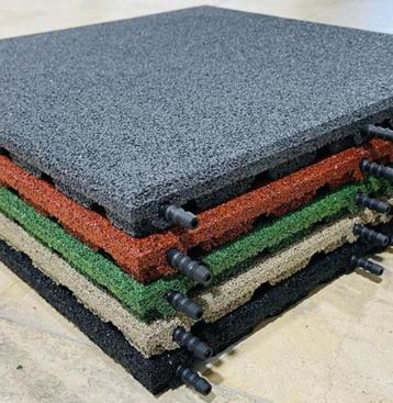 Dalles caoutchouc neuves. Pour usage extérieur, terrasse,... beschikbaar voor biedingen