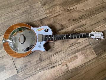 Prachtige Resonator gitaar (Finch) beschikbaar voor biedingen