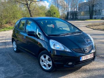 Honda Jazz 1.2i Essence Euro5 3/2011 5 Portes Clim Jantes  beschikbaar voor biedingen