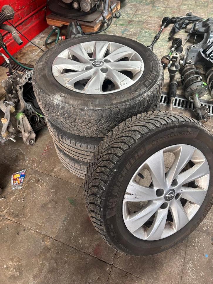4 JANTES 15" OPEL CORSA E, Autos : Pièces & Accessoires, Transmission & Accessoires, Opel, Utilisé, Enlèvement