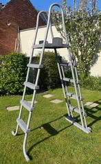 Zwembad ladder Bestway, Ophalen, Zo goed als nieuw, Opzetzwembad, 120 cm of meer