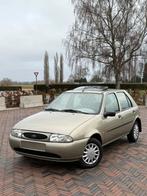 Ford fiesta 1.3 benzine 90km! Reeds gekeurd voor verkoop, Auto's, Ford, Voorwielaandrijving, Stof, Elektrische ramen, Beige