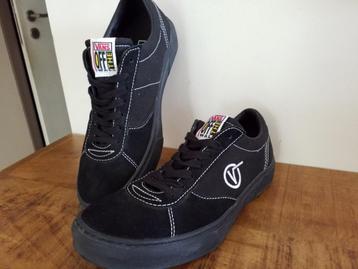 Basket VANS OF THE WALL beschikbaar voor biedingen