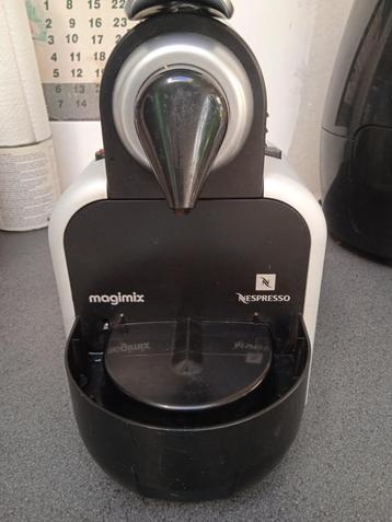 Nespresso Koffiemachine beschikbaar voor biedingen