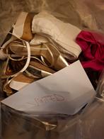+- 50 stuks topjes, shorts, t-shirts, kleedjes, schoenen, .., Ophalen
