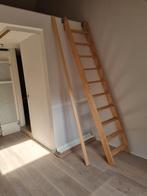 Houten trapladder, Ophalen, Zo goed als nieuw