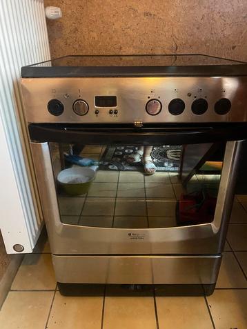 Oven hotpoint ( four ) beschikbaar voor biedingen