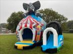Springkasteel disco circus met glijbaan, Hobby en Vrije tijd, Feestartikelen | Verhuur, Ophalen, Zo goed als nieuw