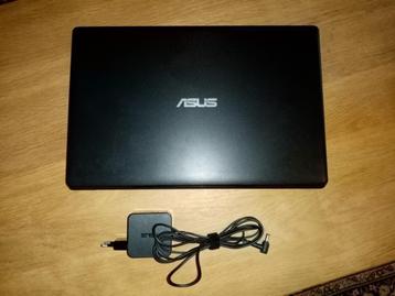 PC portable "ASUS". beschikbaar voor biedingen