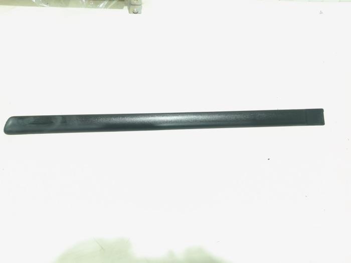 Portierlijst van een Saab 9-5, Auto-onderdelen, Carrosserie, Saab, Gebruikt, 3 maanden garantie, Ophalen of Verzenden