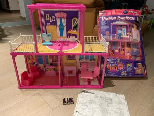 Barbie poppenhuis, Kinderen en Baby's, Speelgoed | Poppenhuizen, Gebruikt, Poppenhuis, Ophalen