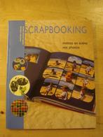 Scrapbooking : mettez vos photos en scène, Hobby & Loisirs créatifs, Scrapbooking, Comme neuf, Enlèvement ou Envoi, Scrap