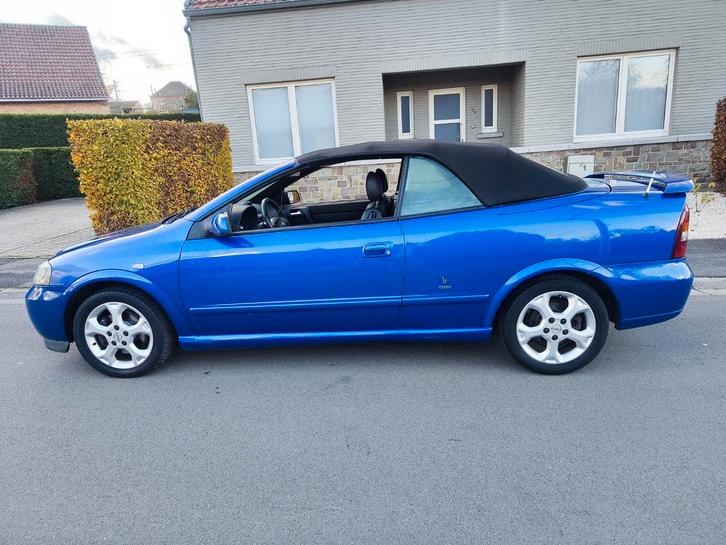 Opel Astra 2.2 ess carnet contrôle techniqueok, Auto's, Opel, Bedrijf, Astra, ABS, Boordcomputer, Benzine, Cabriolet, Leder, Ophalen