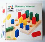 Plan Toys 2437 : geometrisch houten peg bord / opbergbord, Ophalen of Verzenden, Gebruikt, Overige typen