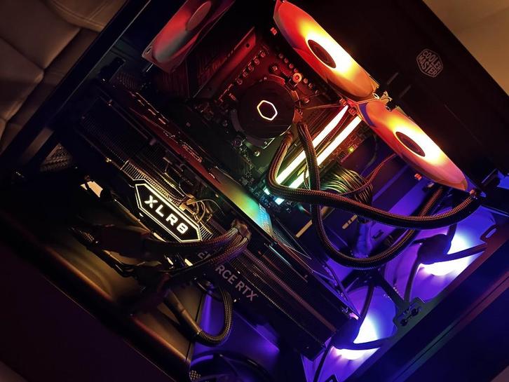 High-End Gaming PC - RTX 4080 Super + Ryzen 7 7800X3D, Computers en Software, Desktop Pc's, Zo goed als nieuw, 4 Ghz of meer, SSD