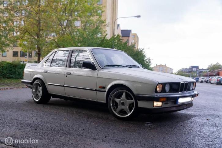 BMW 325 | 1987 | Route 66 Auctions, Auto's, Oldtimers, Bedrijf, Te koop, BMW, Benzine, Overige carrosserie, Handgeschakeld, Zwart