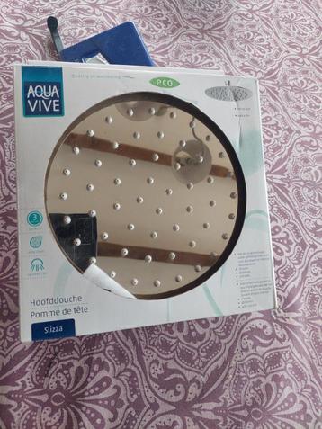 Aquavive Slizza hoge douchekop. Gloednieuw. beschikbaar voor biedingen