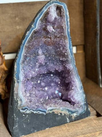 Amethist Geode – 32 cm – 8,9 kg – uit Brazilië beschikbaar voor biedingen