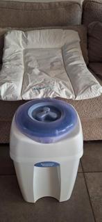 Poubelle à couches et tapis à couches, Enfants & Bébés, Enlèvement