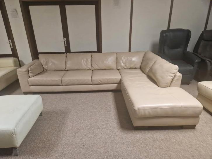 BUFFELLEDEREN HOEKSALON ITALSOFA AFM 320 OP 220, Maison & Meubles, Tabourets, Utilisé, Réglable en hauteur, Enlèvement