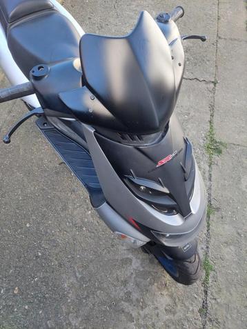 Aprilia sr 50 ditech b klasse  beschikbaar voor biedingen