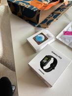 Gloednieuwe Galaxy fit 3 + hoesje, Handtassen en Accessoires, Smartwatches, Zwart, Nieuw, Ophalen of Verzenden, Waterdicht