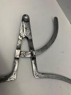 Antiek gereedschap uit de oudheid (32A), Verzenden