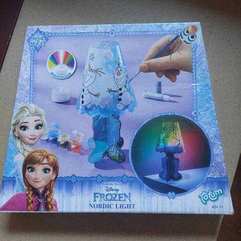 Frozen Nordic Light, Hobby en Vrije tijd, Tekenen, Nieuw, Papier, Schets- of Tekenboek, Ophalen of Verzenden