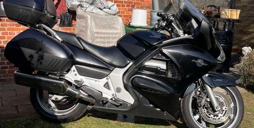 Honda Pan European ST1300A, Motoren, Motoren | Honda, Particulier, Toermotor, meer dan 35 kW, 4 cilinders, Ophalen