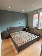 Groot bed met 2 nachtkastjes, Huis en Inrichting, Slaapkamer | Boxsprings, Ophalen, Gebruikt