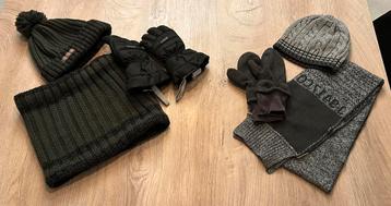 Muts, sjaal en handschoenen jongens 6 tot 8 jaar €5/set beschikbaar voor biedingen