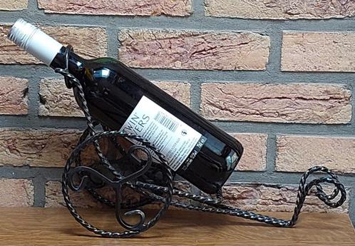 Wijnfleshouder - Smeedijzer - € 5, Huis en Inrichting, Woonaccessoires | Wijnrekken, Zo goed als nieuw, Minder dan 50 cm, Overige materialen