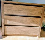 Magnifique commode 3 tiroirs JYSK comme neuve !, Maison & Meubles, Armoires | Commodes, Chêne
