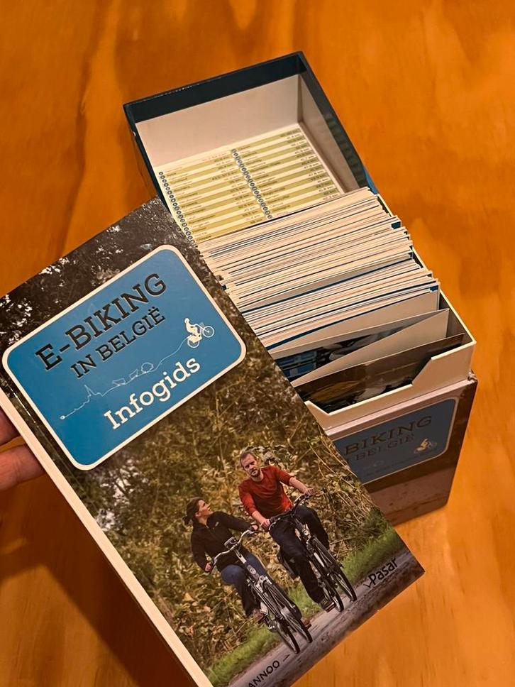 50 routes en infobrochures e-biking in België, Livres, Guides touristiques, Comme neuf, Enlèvement ou Envoi