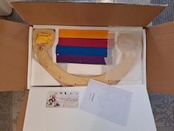 Nieuwe houten Montessori-klimboog