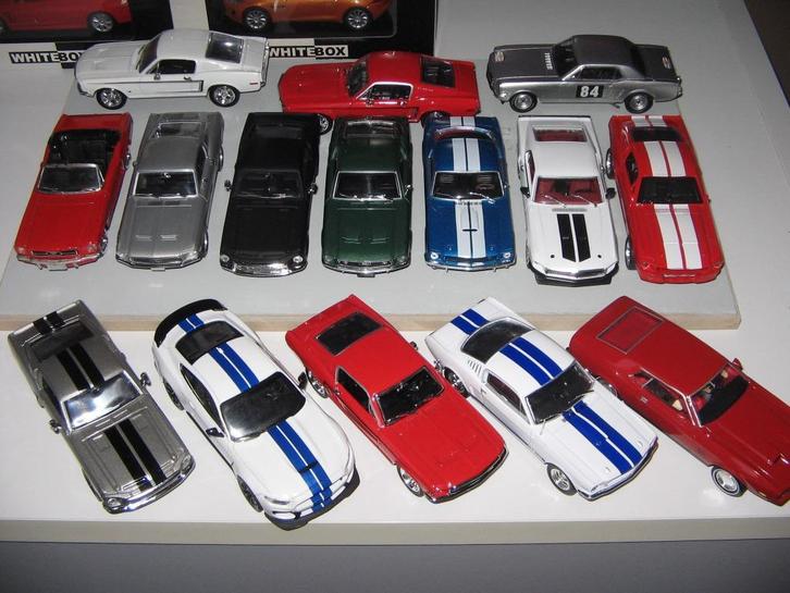 15 mustang modellen op 1/43 zonder doos, Hobby en Vrije tijd, Modelauto's | 1:43, Nieuw, Auto, Overige merken, Ophalen of Verzenden