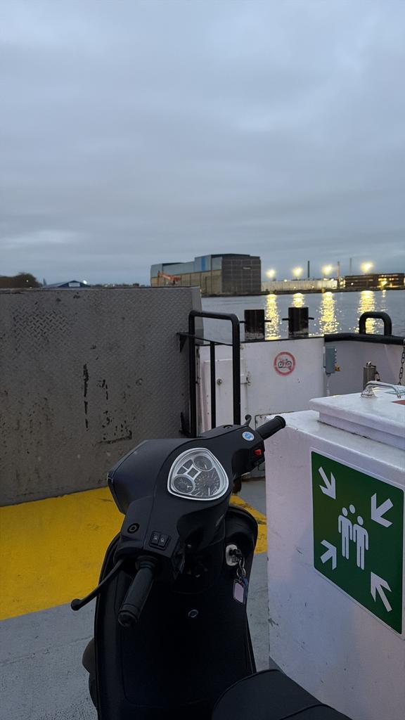 A klasse scooter, Immo, Appartementen en Studio's te huur, Antwerpen (stad), 50 m² of meer