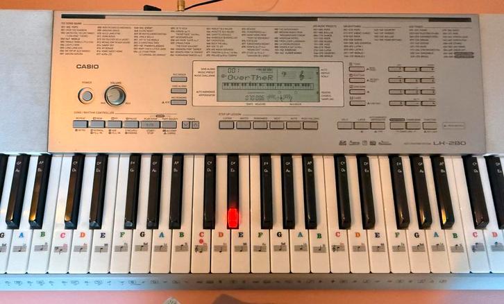 Keyboard Casio LK 280 Lightup Keys (verlichte toetsen), Muziek en Instrumenten, Keyboards, Zo goed als nieuw, Casio, Ophalen