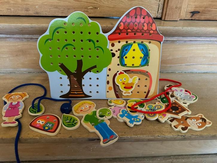 Houten naaiset, Kinderen en Baby's, Speelgoed | Houten speelgoed, Zo goed als nieuw, Overige typen, Ophalen of Verzenden