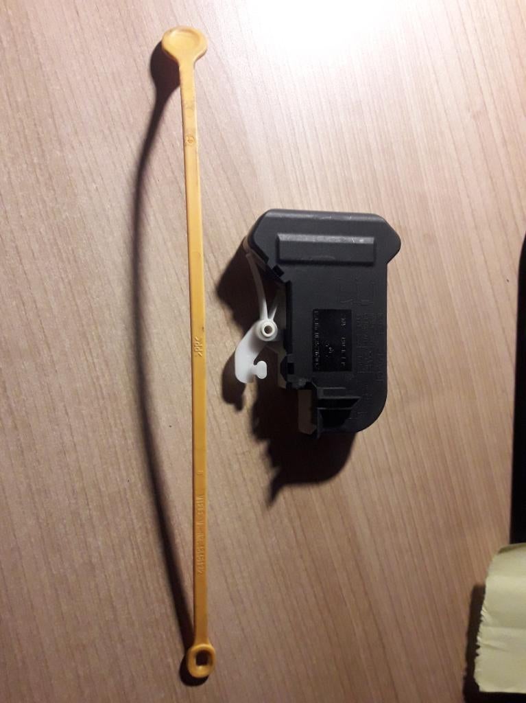 serrure de porte EMZ type 853, DE3527670 C2, Enlèvement ou Envoi, Comme neuf