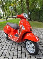 Prachtige Vespa Classic 125cc bouwjaar 2022, Fietsen en Brommers, Ophalen, Overige modellen, 125 cc, Zo goed als nieuw